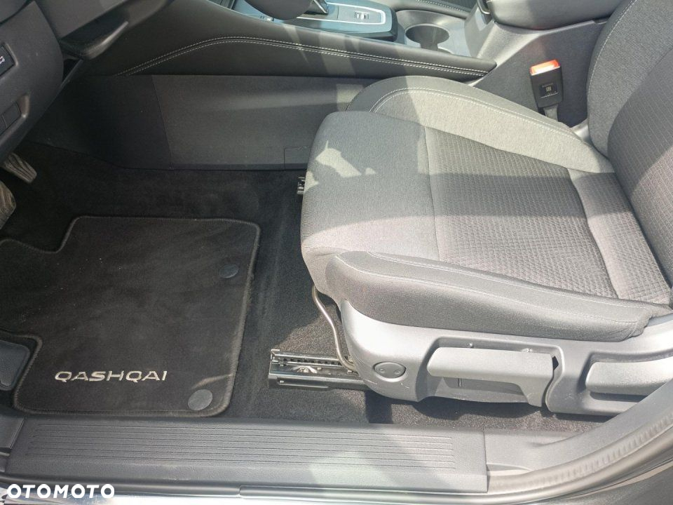 Nissan Qashqai - 11