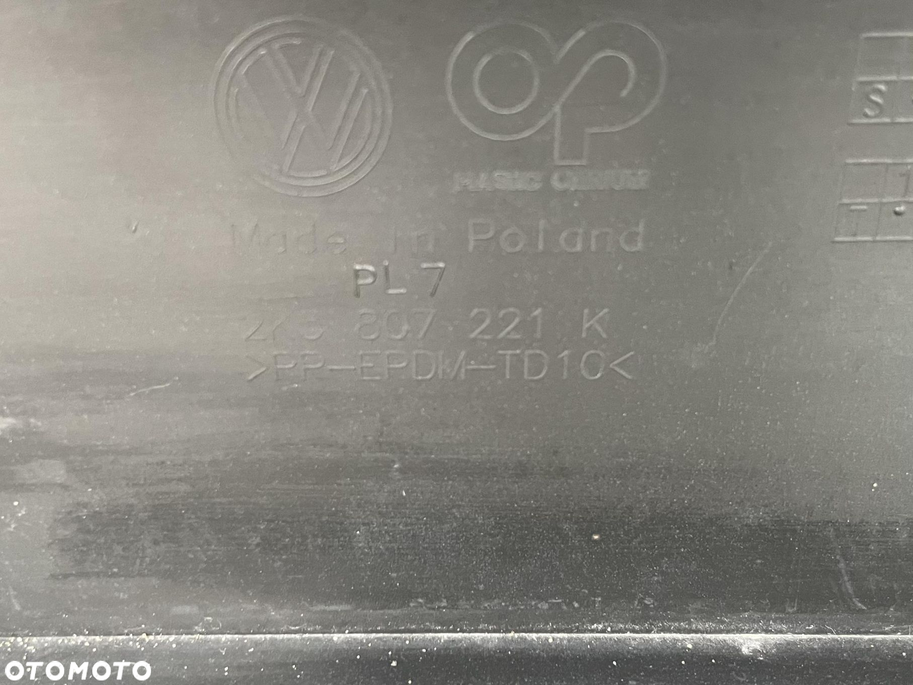 VW CADDY 2K5 ZDERZAK PRZEDNI PRZÓD - 11