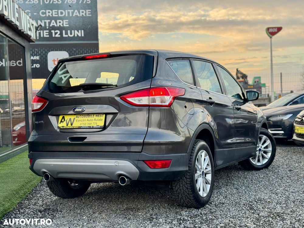Ford Kuga 2.0 TDCi 2x4 Titanium - 11