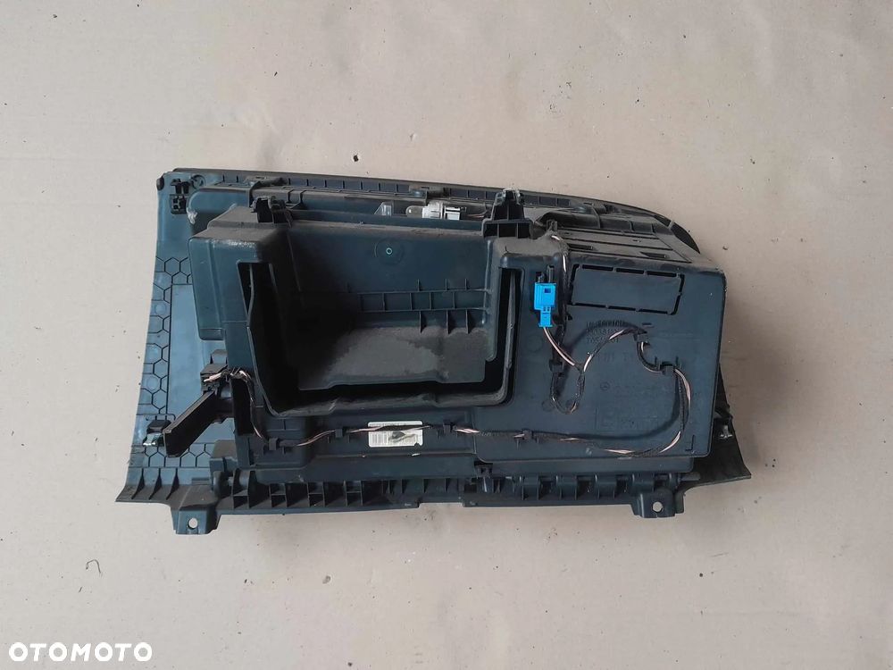 SCHOWEK PRAWY PASAŻERA KONSOLI MERCEDES VITO W447 EUROPA - 2