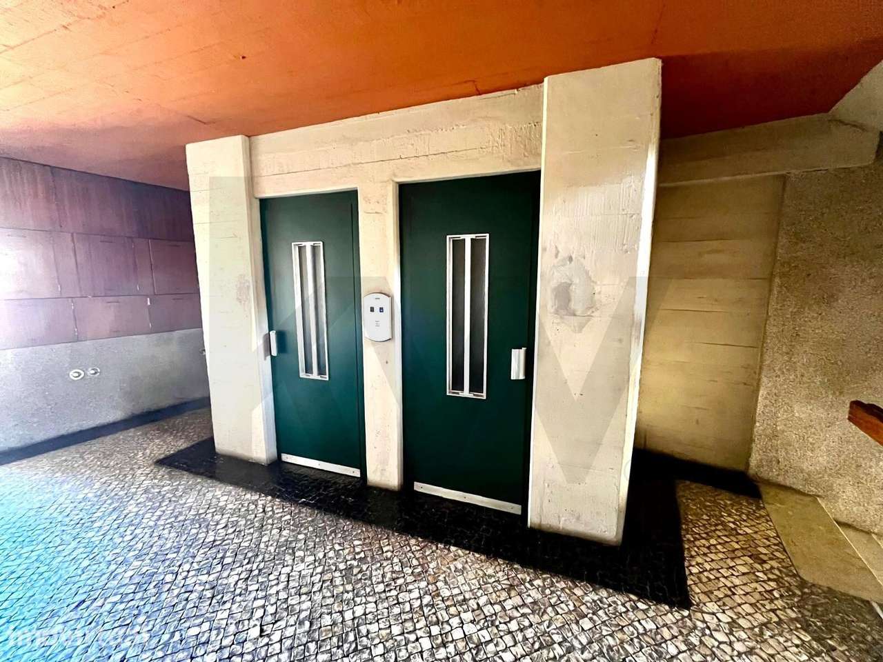 T2 remodelado com varanda e muita luz I Olivais - Grande imagem: 3/19