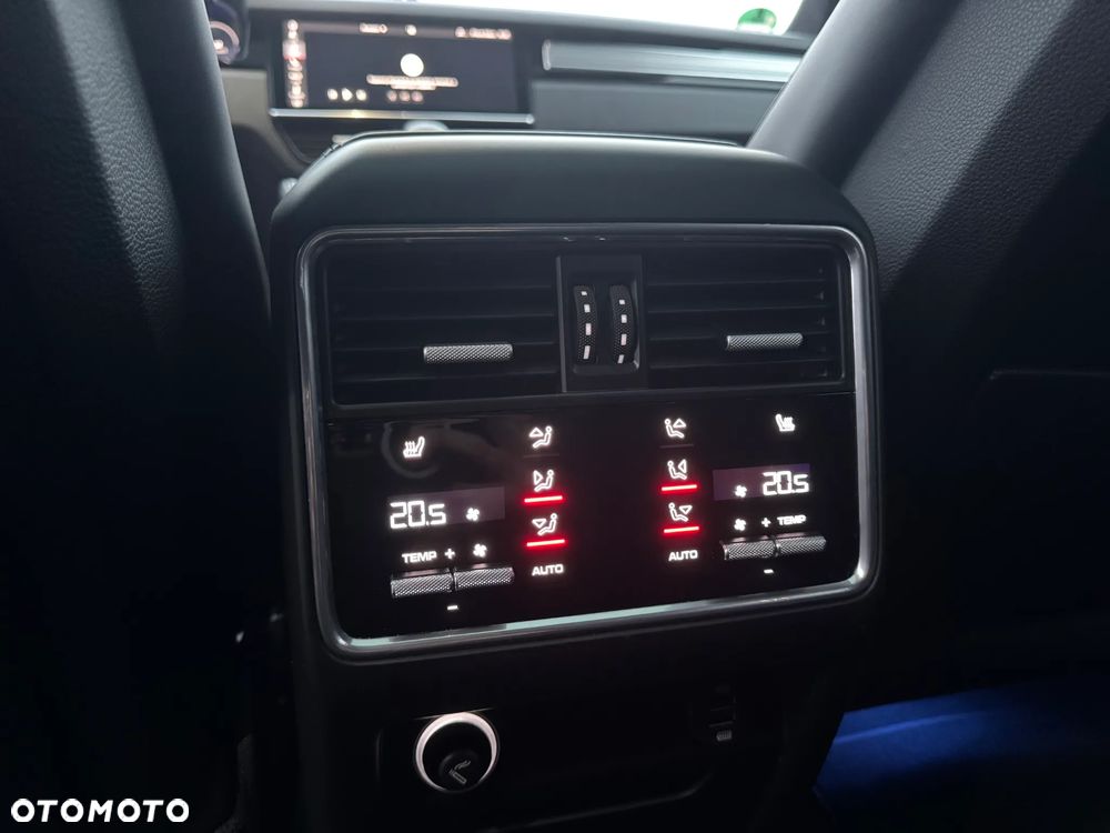 Porsche Cayenne Turbo - 27