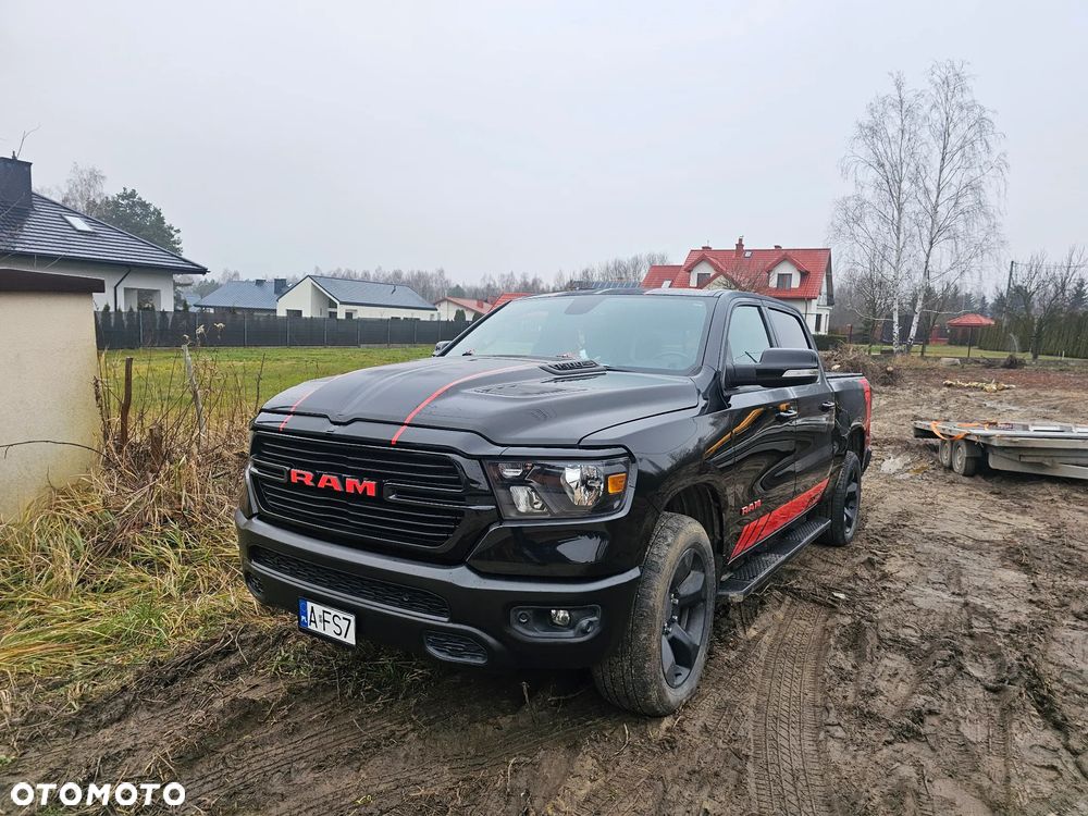 RAM 1500 5.7 Quad Cab Longbed Bighorn Black - 1