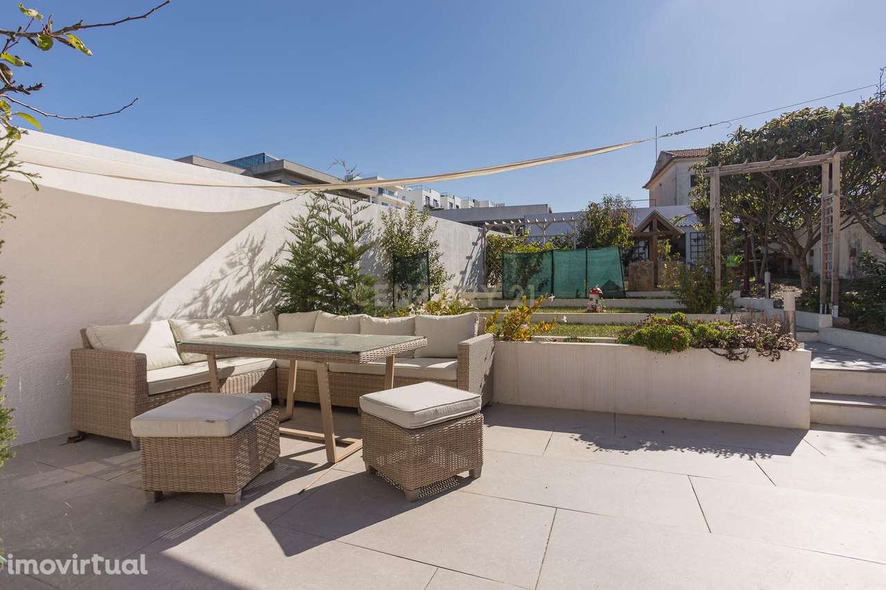 Casa com cinco quartos ou pousada com vista para o mar - Grande imagem: 3/53