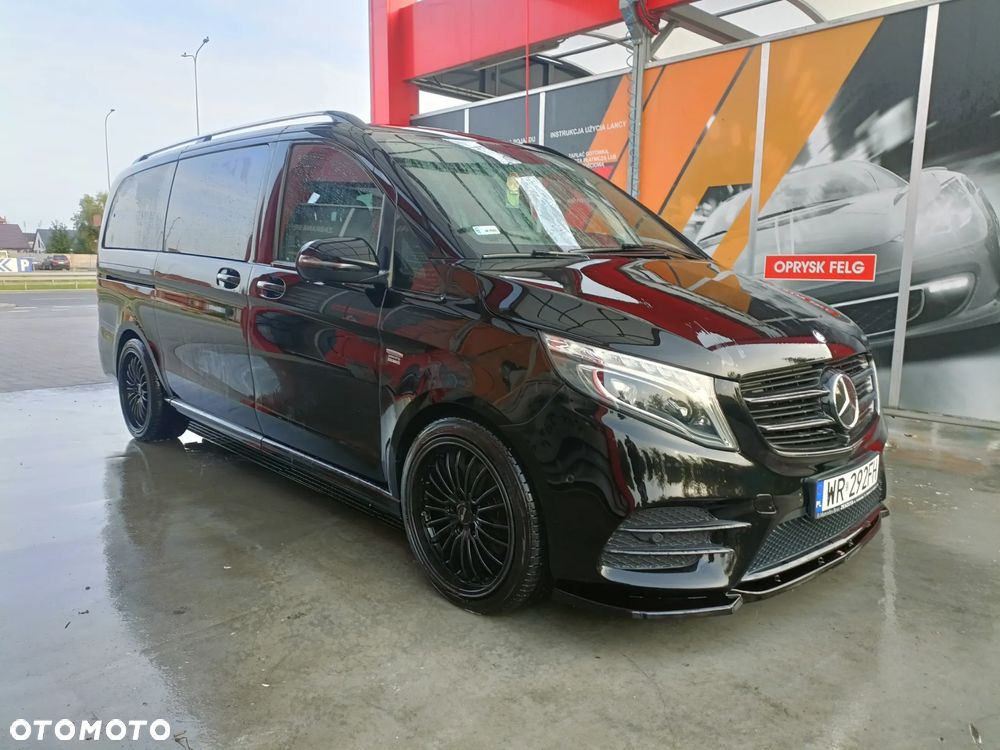 Mercedes-Benz Klasa V - 17