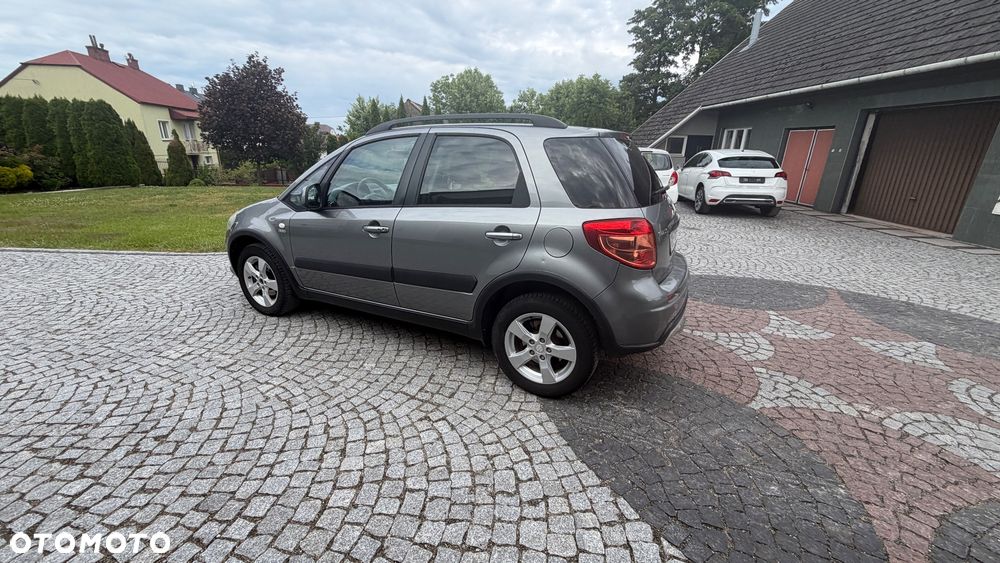 Suzuki SX4 2.0 DDiS 4x4 Style - 2