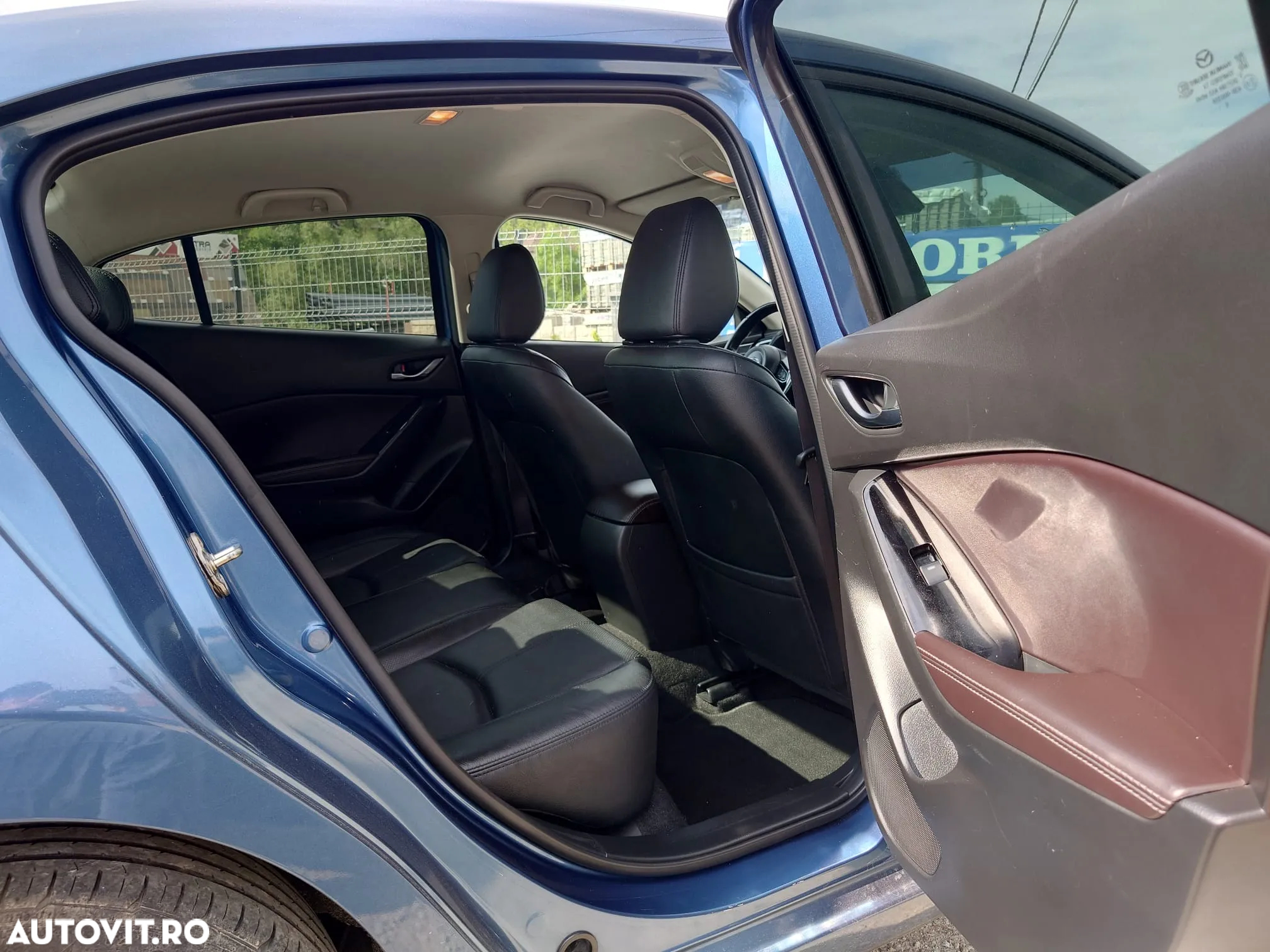 Mazda 3 SKYACTIV-D 150 Black Limited - 8