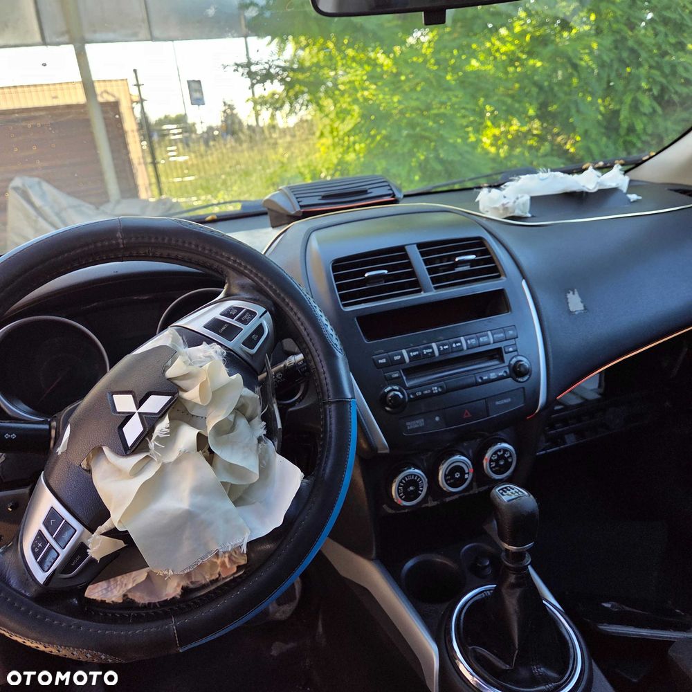 Mitsubishi ASX - 4