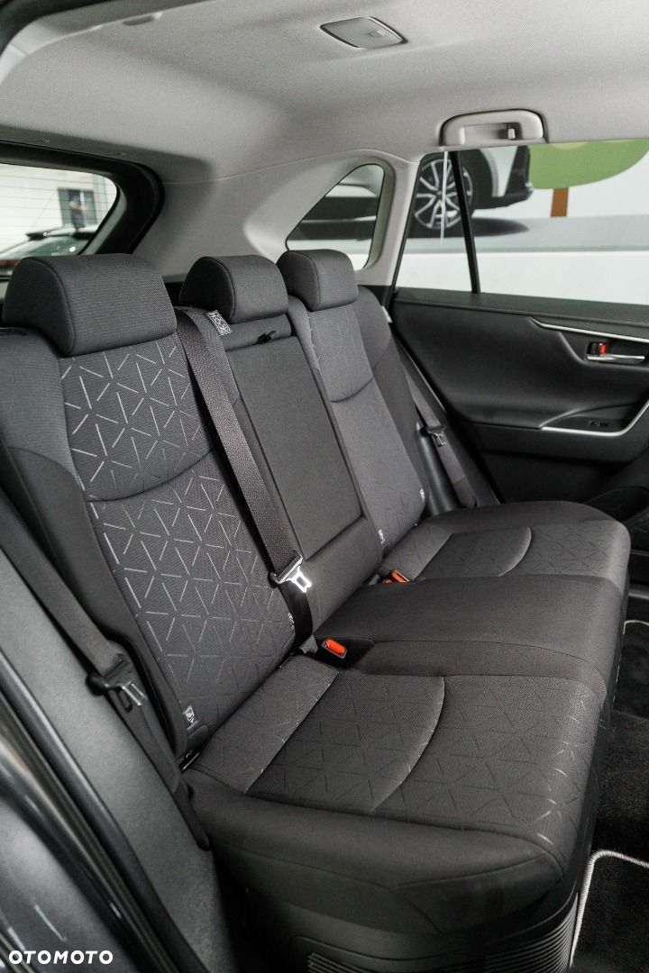 Toyota RAV4 - 16