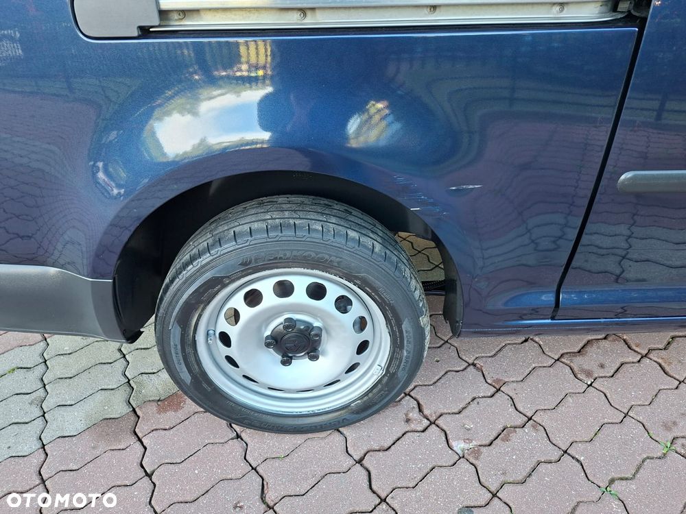 Volkswagen Caddy - 10