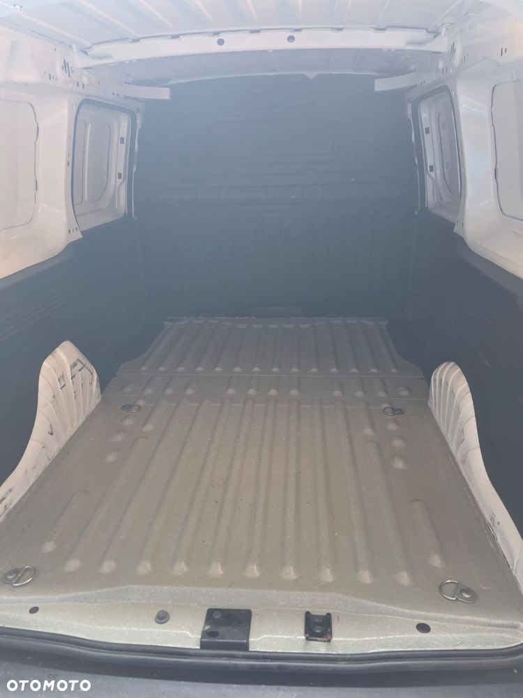 Peugeot Partner - 22