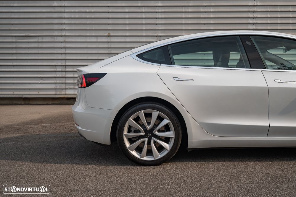 Tesla Model 3 AWD Dual Motor Performance - 8