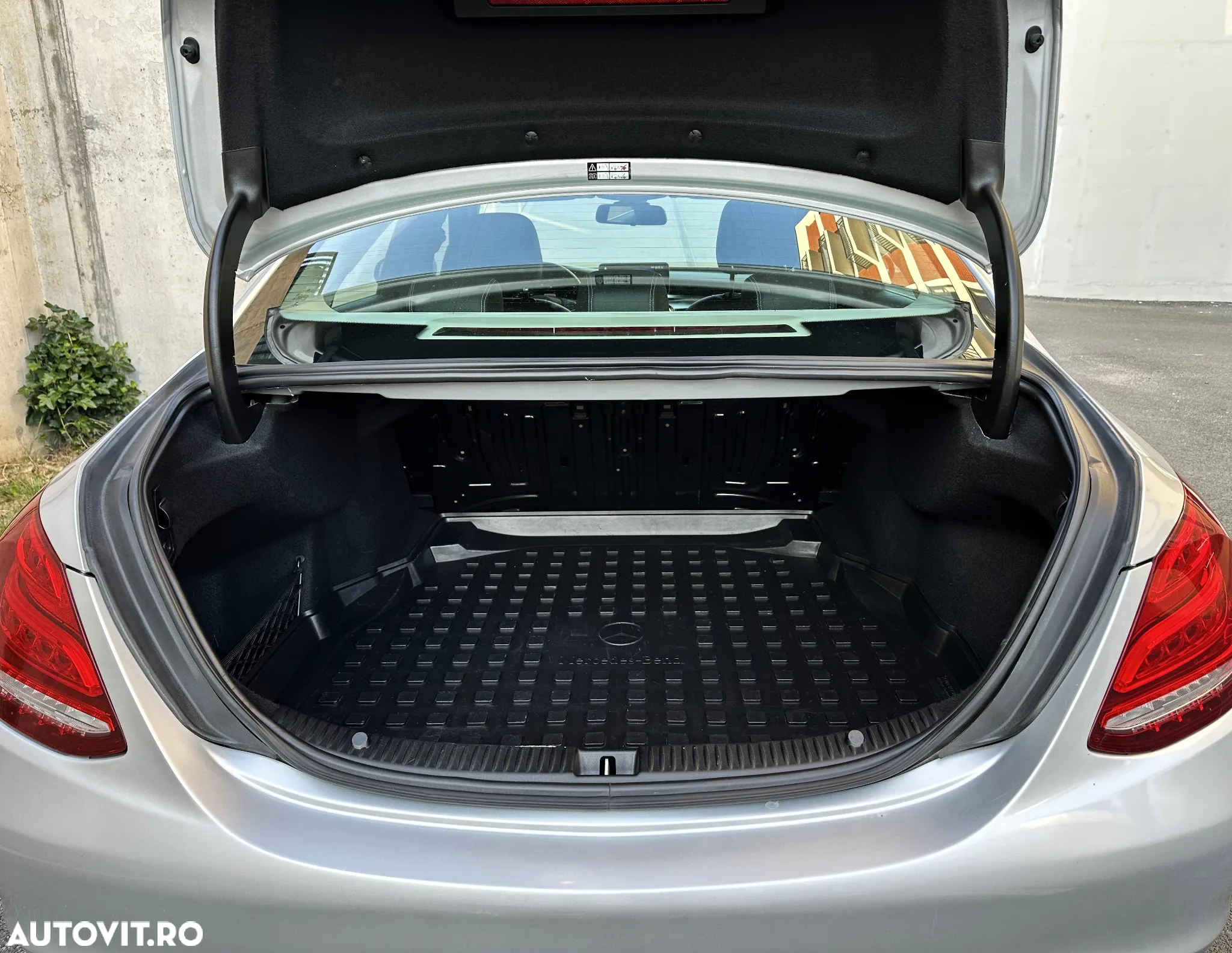 Mercedes-Benz C 200 T 7G-TRONIC Exclusive - 26