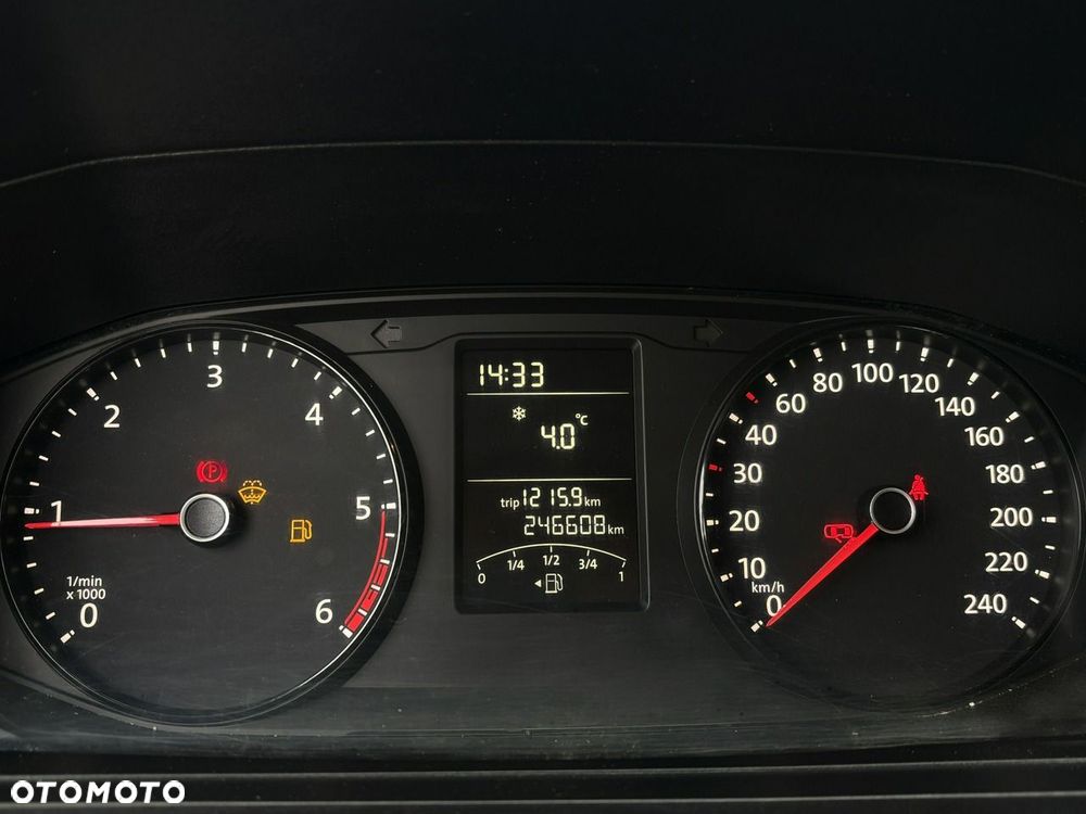Volkswagen Transporter - 14