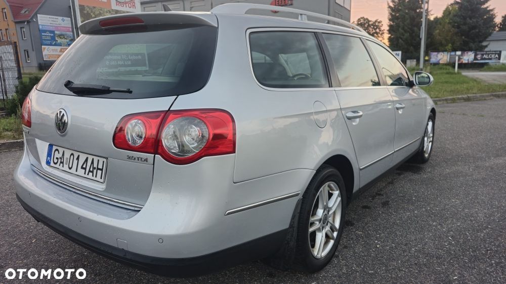Volkswagen Passat - 3