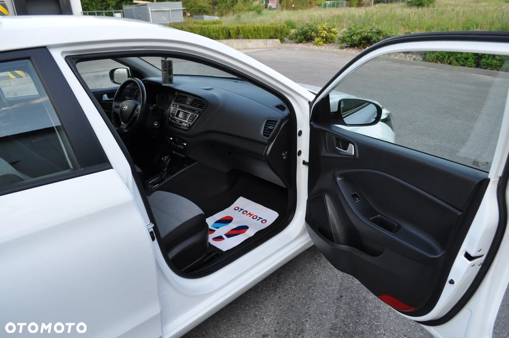 Hyundai i20 ver-1-2-style - 12