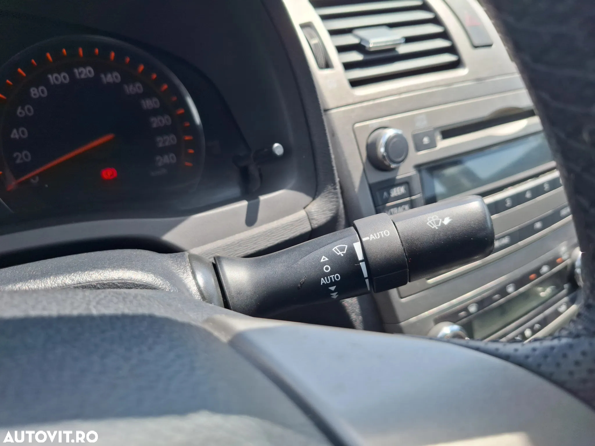 Toyota Avensis - 19