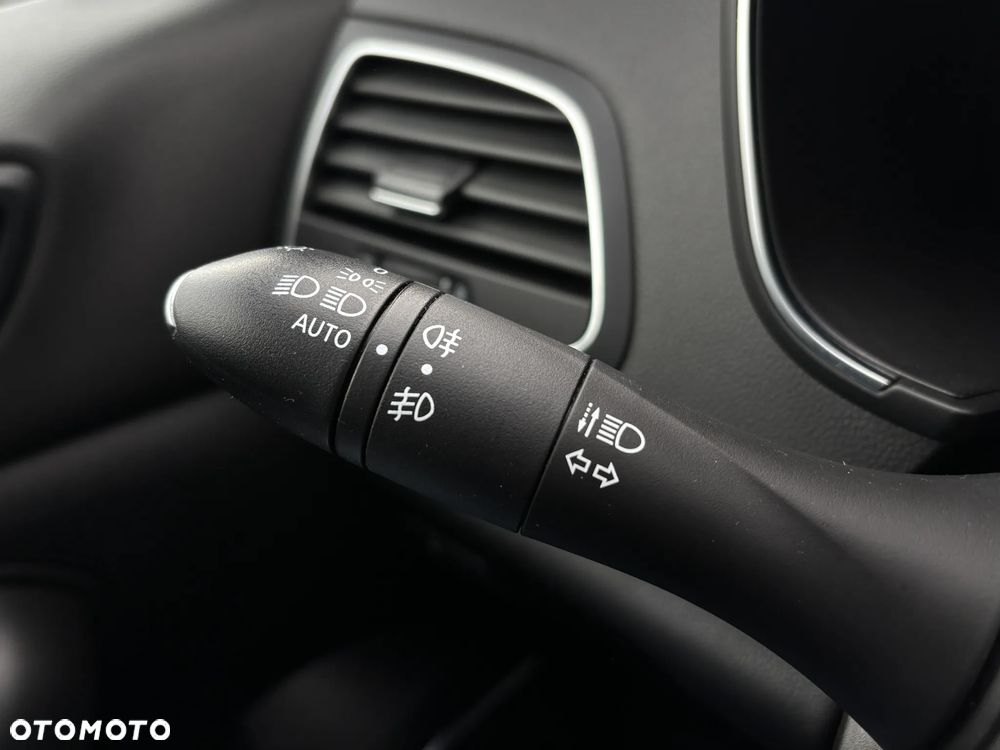 Renault Megane 1.3 TCe FAP Intens EDC - 19