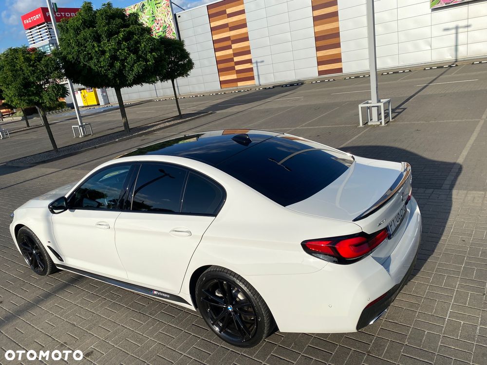 BMW Seria 5 520d xDrive mHEV M Sport - 2