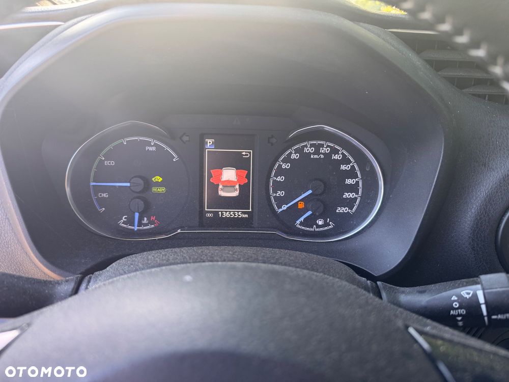 Toyota Yaris Hybrid 100 Selection Platinum - 30