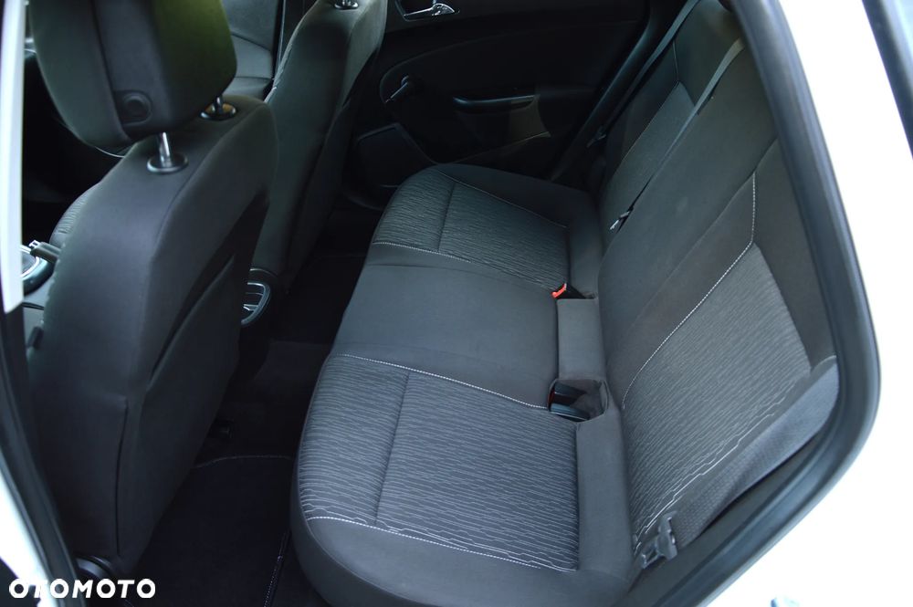 Opel Astra 1.4 ecoFLEX Cosmo - 11