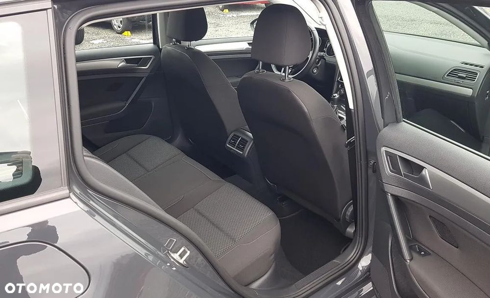 Volkswagen Golf Variant - 29