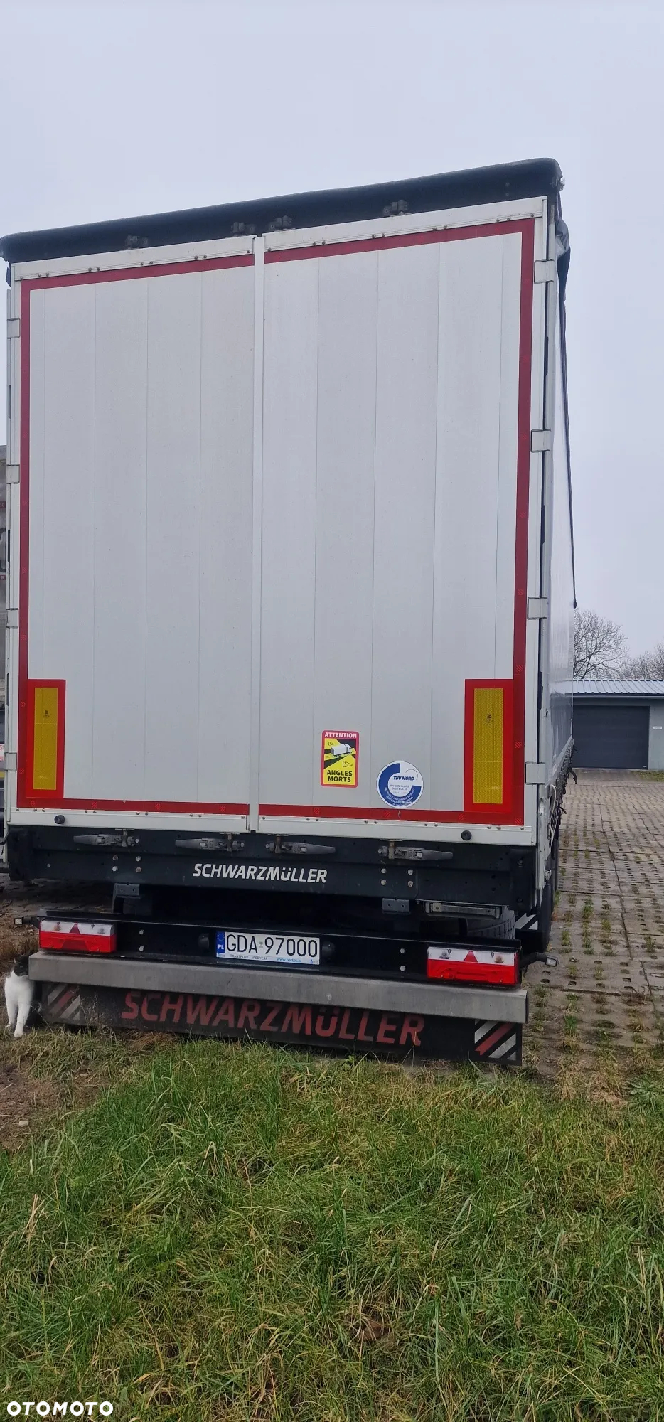 Schwarzmuller S1 - 6