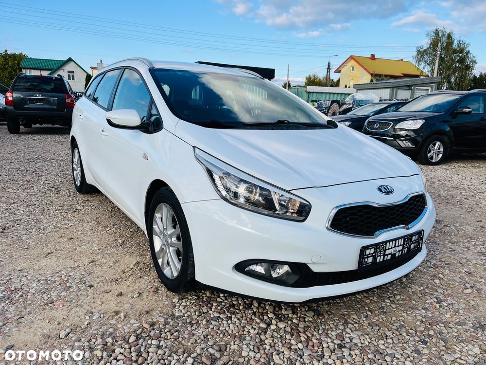 Kia Ceed 1.6 GDI SW Dream-Team Edition - 29