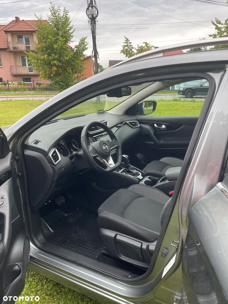 Nissan Qashqai 1.3 DIG-T N-Connecta DCT - 12