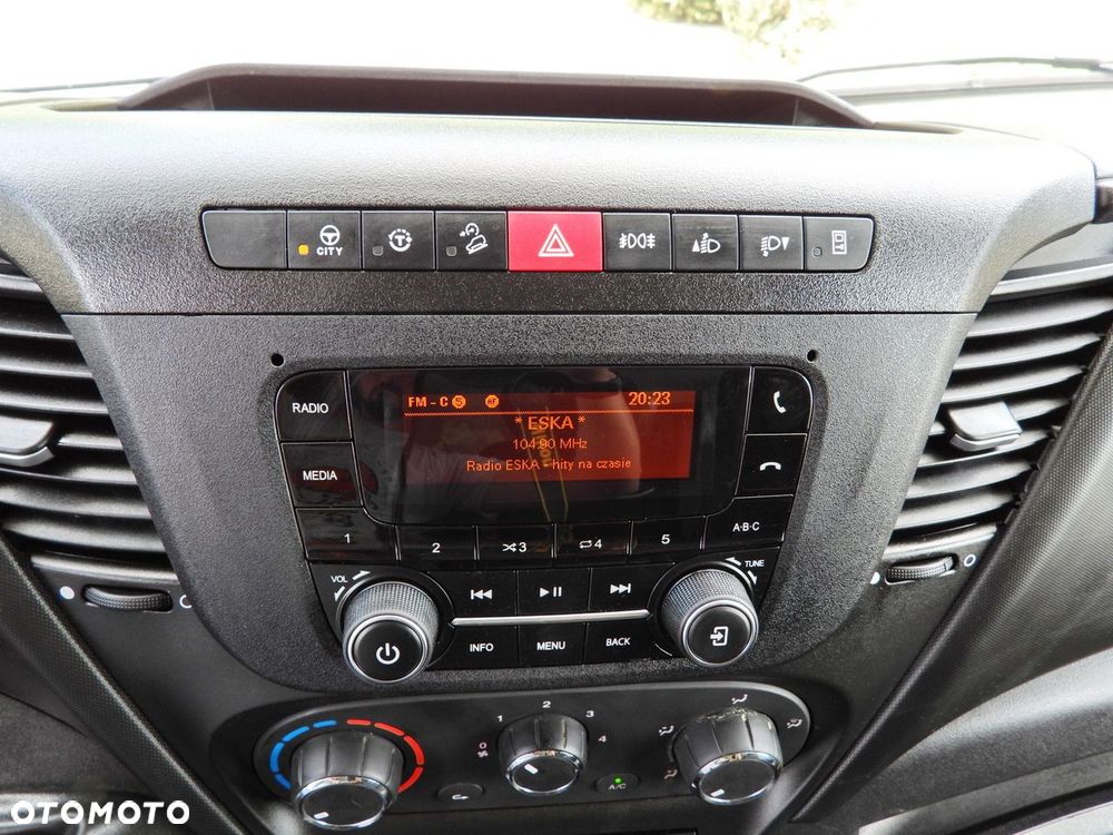 Iveco DAILY 35S18 PLANDEKA 10 PALET TEMPOMAT LEDY KLIMATYZACJA  180KM - 36