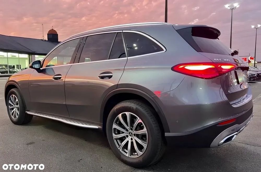 Mercedes-Benz GLC 300 4Matic 9G-TRONIC Exclusive - 4