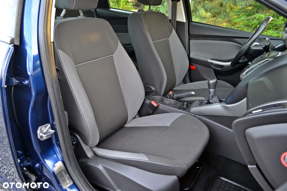 Ford Focus - 25