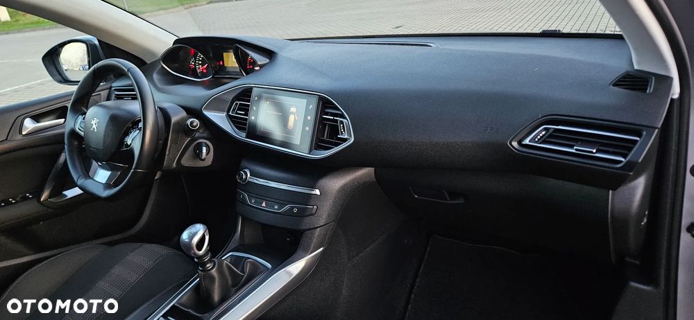 Peugeot 308 1.5 BlueHDi Allure S&S - 10