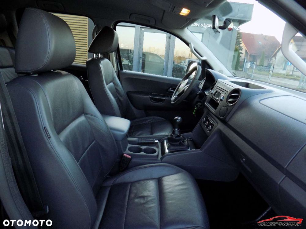 Volkswagen Amarok - 21