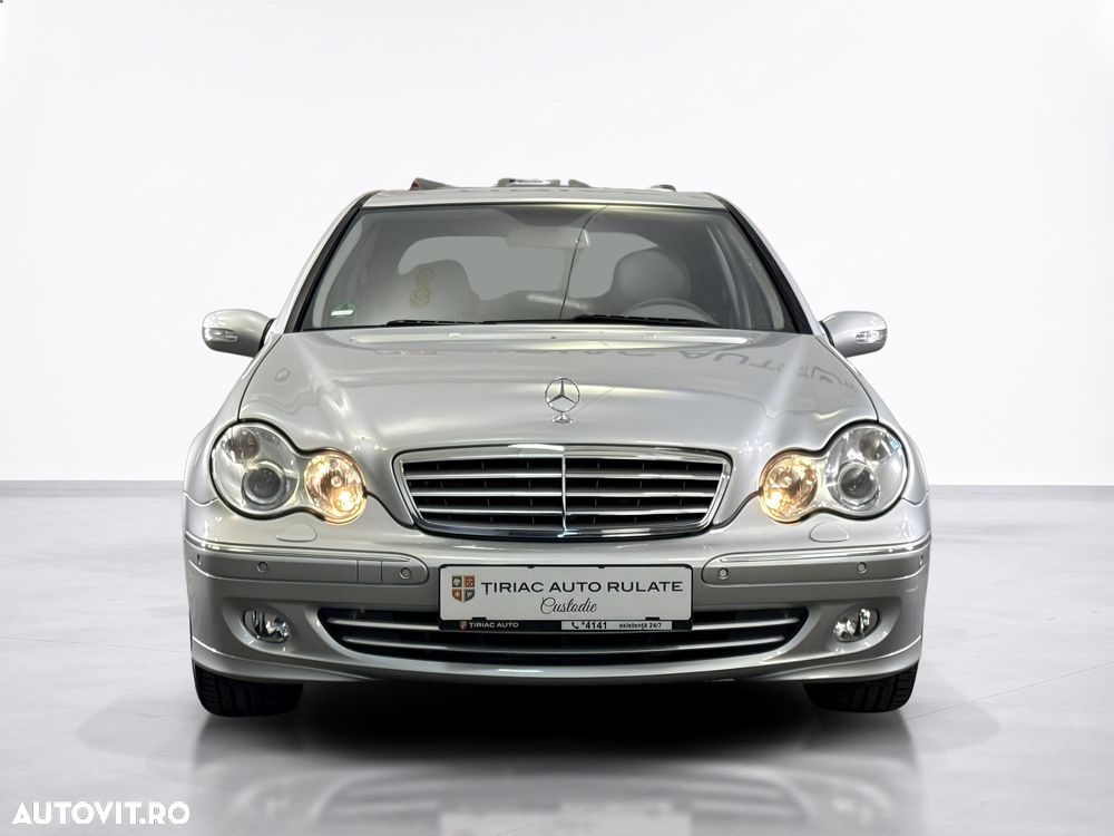 Mercedes-Benz C - 8