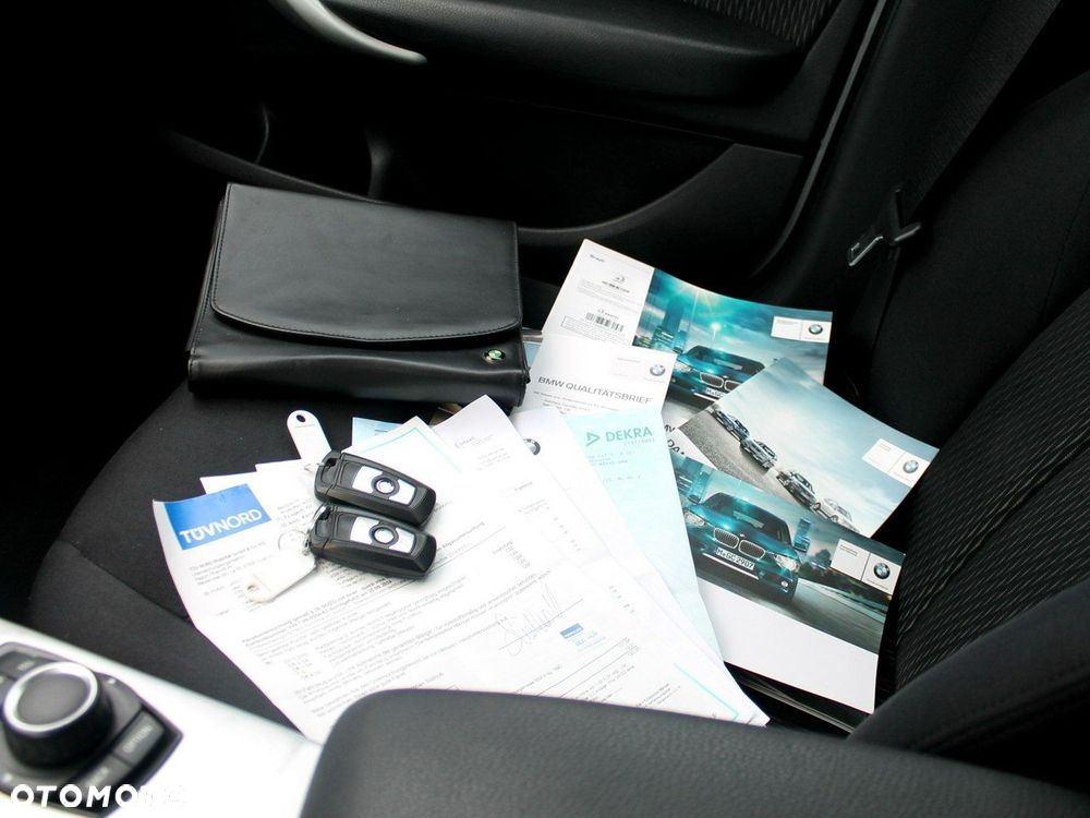 BMW Seria 1 - 30