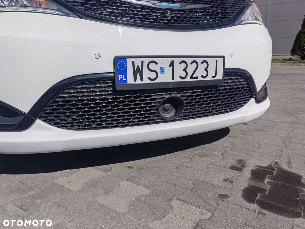 Chrysler Pacifica - 7