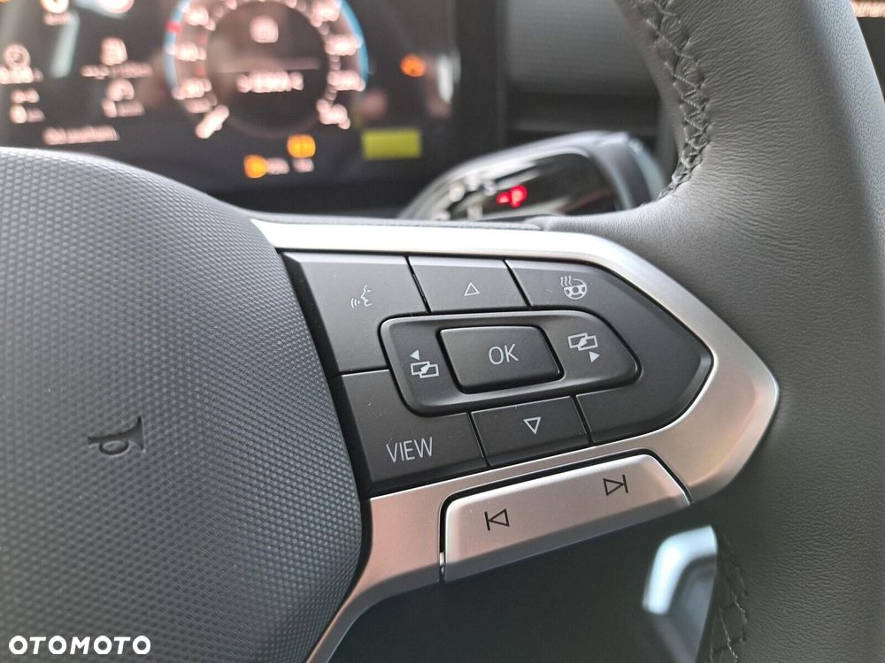 Volkswagen T-Roc - 29