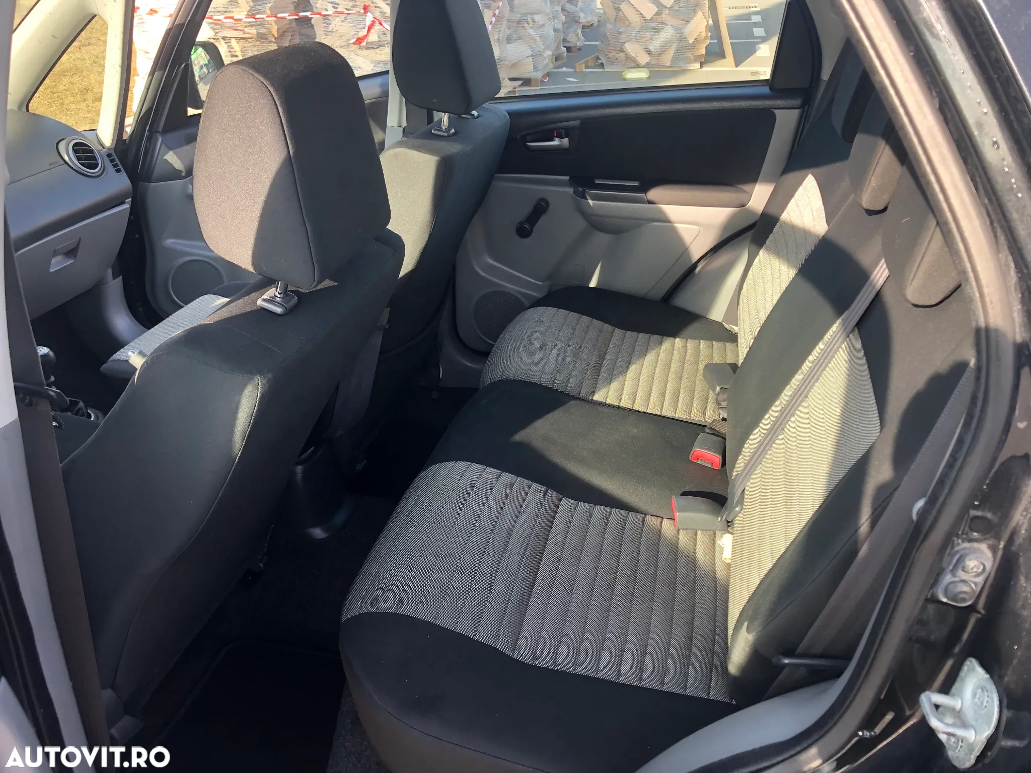Suzuki SX4 1.6L DDIS 4WD GLX - 9