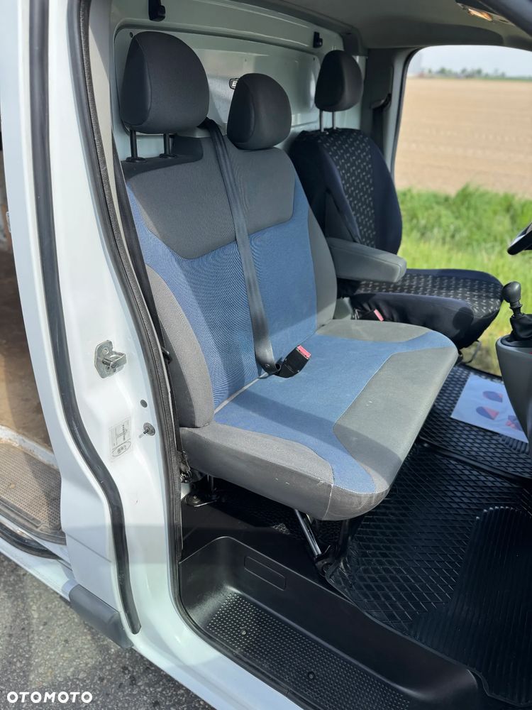 Renault TRAFIC - 32
