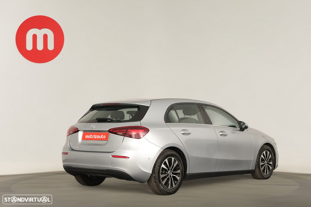 Mercedes-Benz A 200 Standard - 4