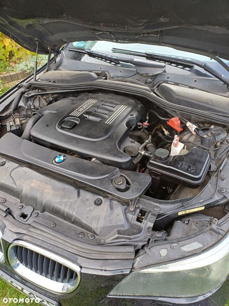 BMW Seria 5 520d - 14