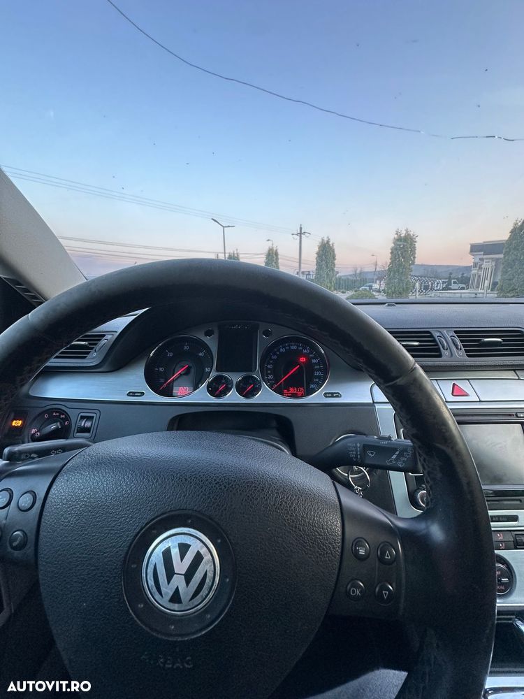 Volkswagen Passat - 10