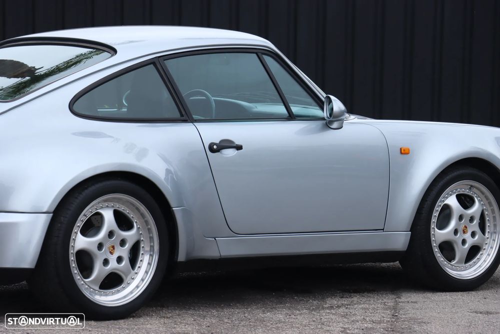 Porsche 911 (964) Coupé 3.3 Turbo II - 16