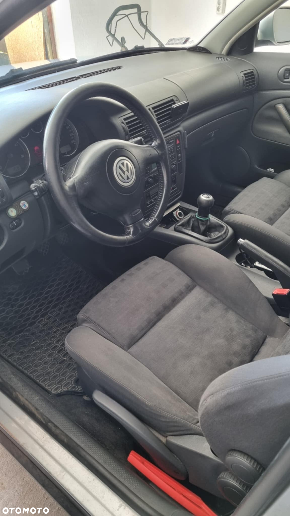 Volkswagen Passat 1.9 TDI 4Mot Highline - 5