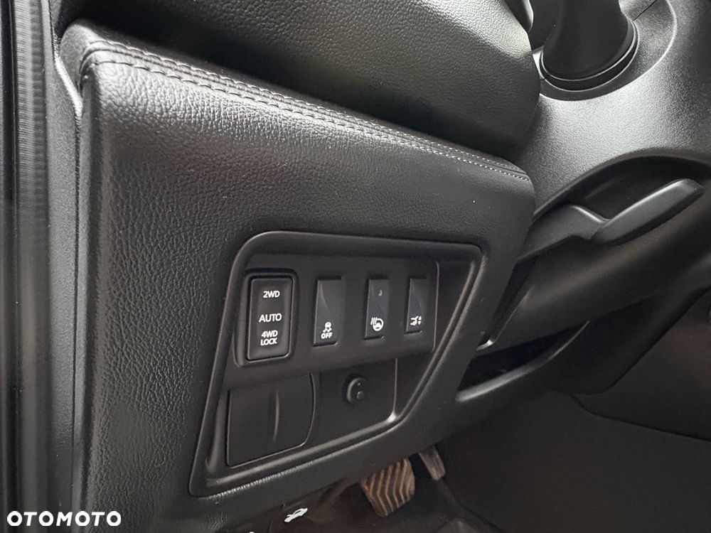 Renault Koleos 2.0 dCi Initiale Paris 4x4 X-Tronic - 25