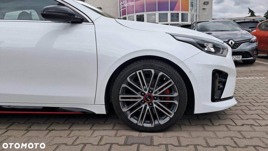 Kia ProCeed - 4