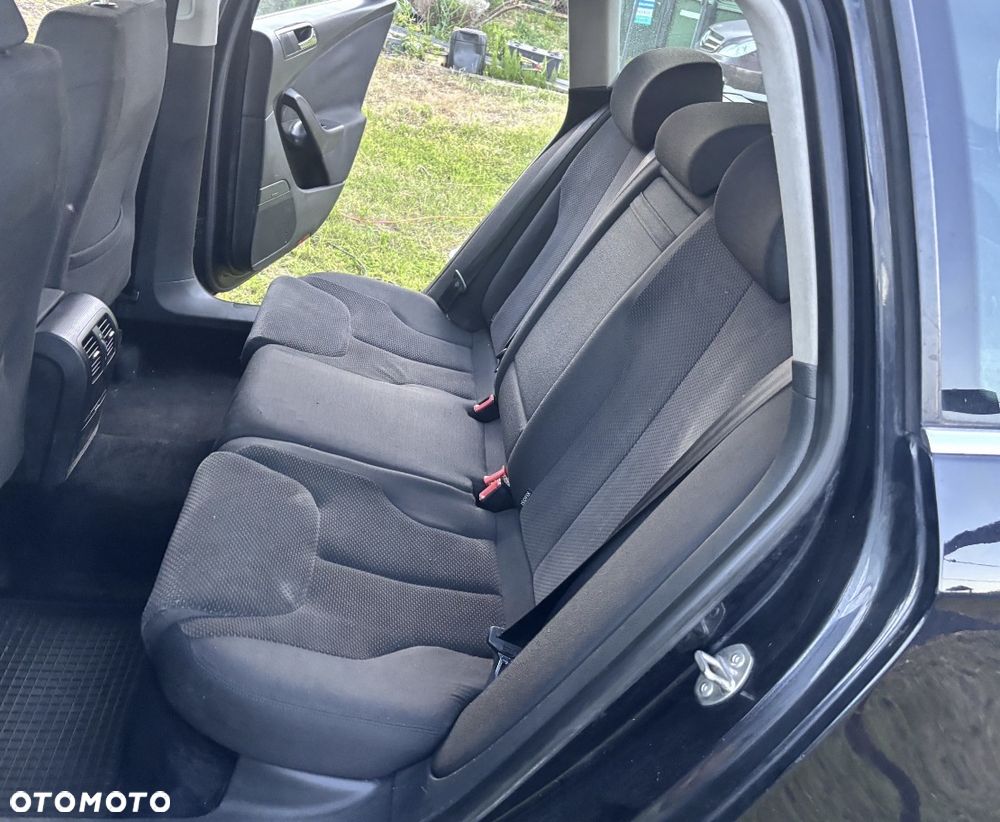Volkswagen Passat 2.0 TDI DSG Comfortline - 14
