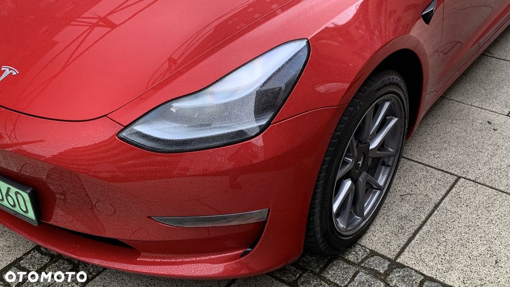 Tesla Model 3 - 21