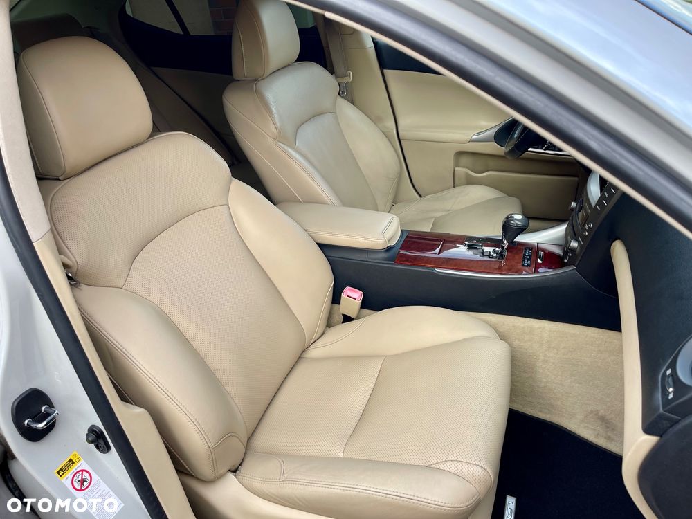Lexus IS 250 Luxury Line - 15